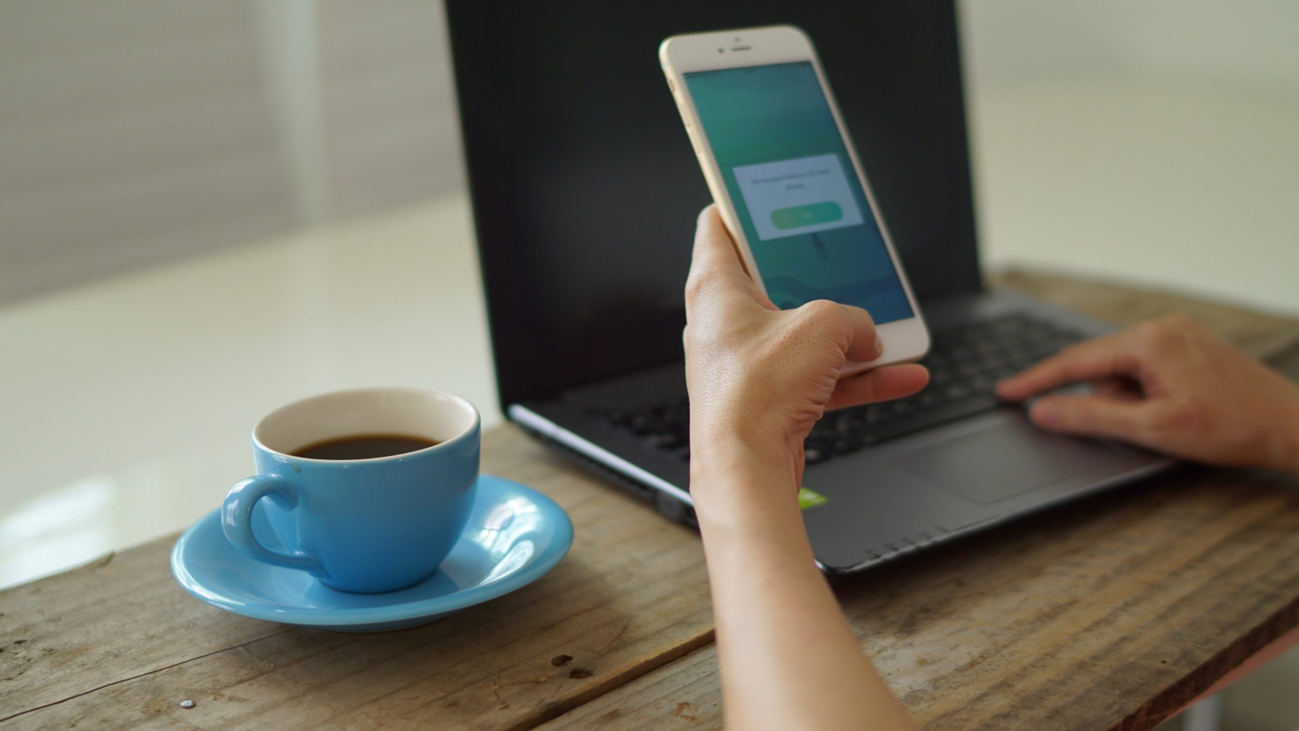 Managing automated marketing campaigns on a phone and laptop with an SMS provider Malaysia.