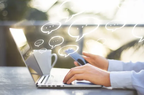 Bulk SMS Malaysia customer messaging across smartphone and laptop channels